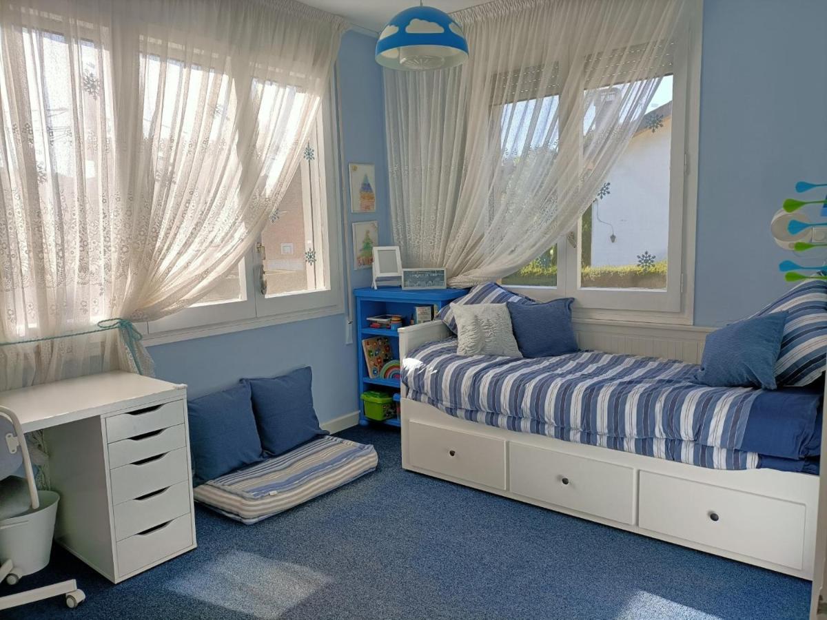 Casa Acogedora Familiar Con Piscina Pallejá Buitenkant foto